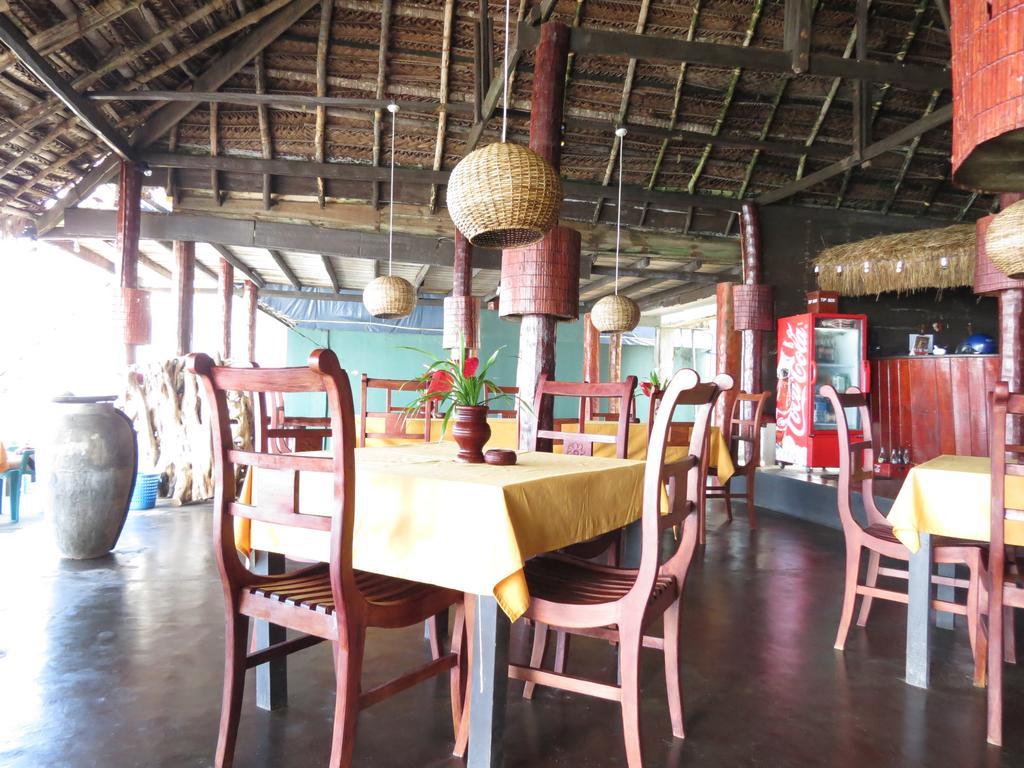 Why Not Guest House Hikkaduwa Exterior foto